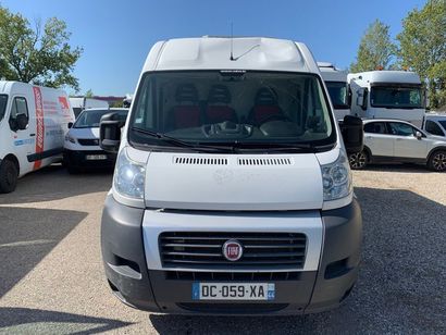 null Marque FIAT Immatriculation DC-059-XA
Type commercial : DUCATO
Date de mise...