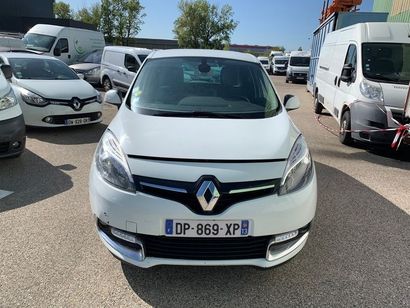 null Marque RENAULT Immatriculation DP-869-XP 

Type commercial : MEGANE SCENIC

Date...