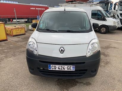 null Marque RENAULT Immatriculation CQ-424-GE 

Type commercial : KANGOO

Date de...