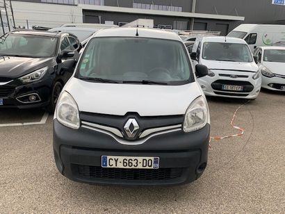 null Marque RENAULT Immatriculation CY-663-DQ 

Type commercial : KANGOO

Date de...
