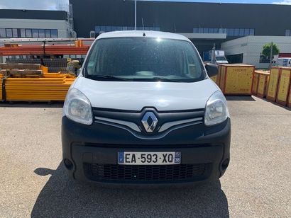 null Trademark RENAULT Registration EA-593-XQ
Commercial type: KANGOO
Date of release:...