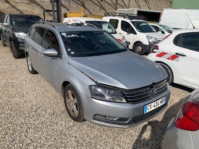 null Marque VOLKSWAGEN Immatriculation CX-424-WB 

Type commercial : PASSAT

Date...