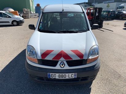 null Marque RENAULT Immatriculation DT-880-LC 

Type commercial : KANGOO GPL

Date...