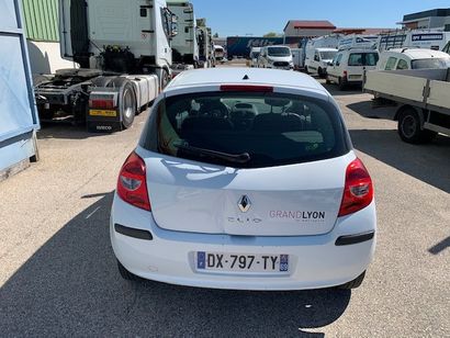 null Marque RENAULT Immatriculation DX-797-TY 

Type commercial : CLIO III ESS 1,2

Date...