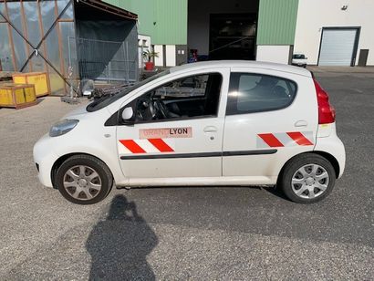 null Marque PEUGEOT Immatriculation BN-820-SM 
Type commercial : 107
Date de mise...