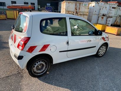 null Marque RENAULT Immatriculation AE-200-BQ 
Type commercial : TWINGO ESS
Date...