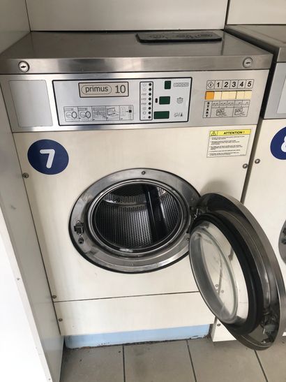 null 
1 machine à laver PRIMUS 10 

Modèle RS10 

Année 2005

Capacité 10 KG

N°...