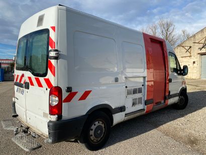 null Marque RENAULT Immatriculation DT-776-BE 

Type commercial : MASTER 2008

Date...