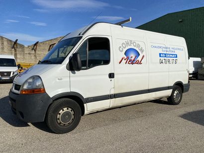 null Marque RENAULT Immatriculation 227AFQ69 

Type commercial : RENAULT MASTER

Date...