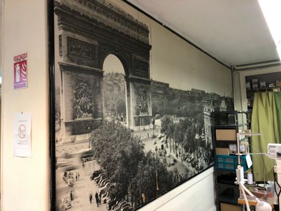 null Photographie de PARIS 188 x 480 "Arc de Triomphe", cadre scellé au mur acci...