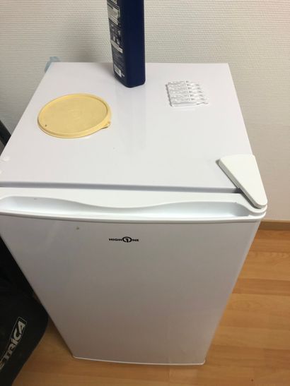 null 1 réfrigérateur top HIGH ONE