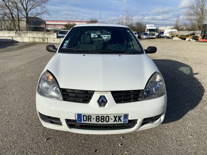 null Marque RENAULT Immatriculation DR-880-XK 

Type commercial : CLIO GPL

Date...