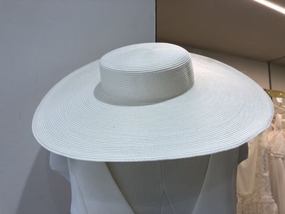 null 1 chapeau blanc