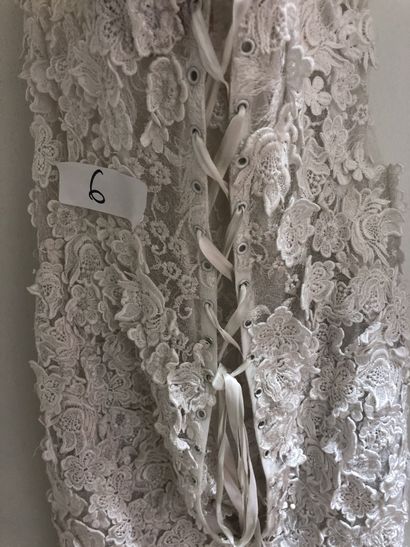 null 1 robe a fleurs en 3D dos lacé T38