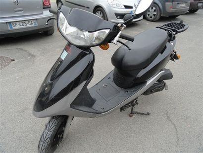 null SCOOTER 50 cm3

2481 km
Essence
