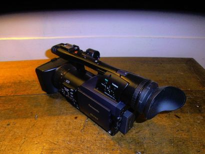 null 1 caméra PANASONIC P2 HD 3 CCD (achat 2011)

