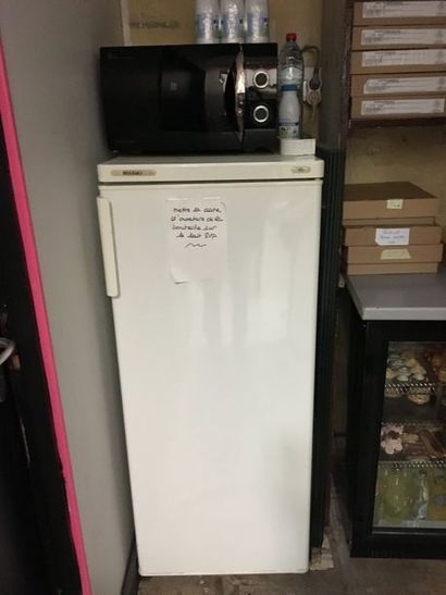 null 1 réfrigérateur BLUESKY