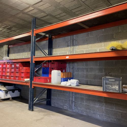 Null 2 bays of pallet rack (4 ladders and 12 rails)