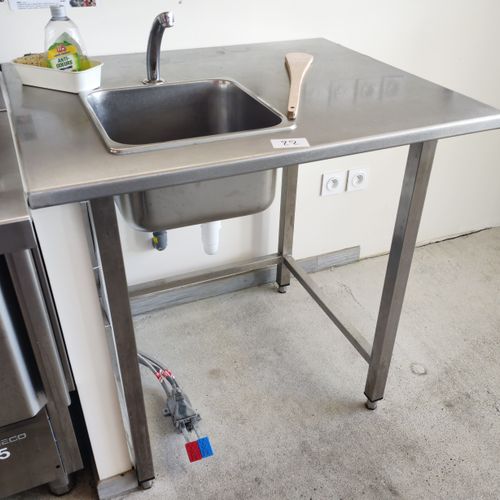 Null Two stainless steel sideboards with sink