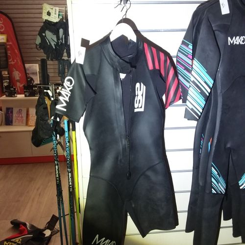 Null 1 MAKO wetsuit size XL