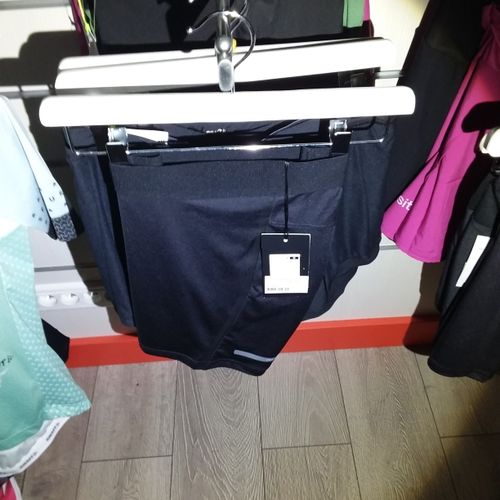 Null 5 shorts taillé M