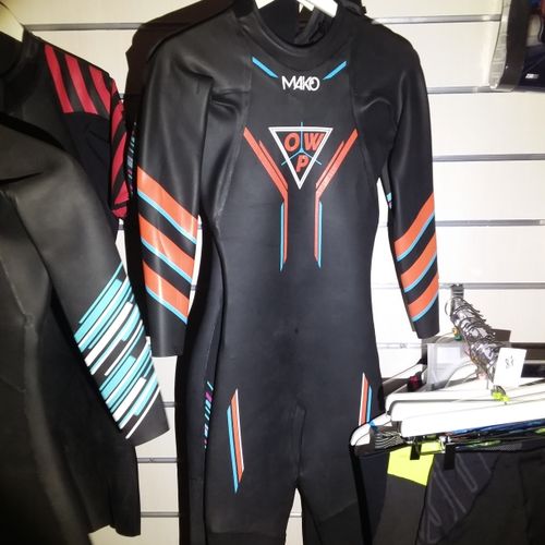 Null 3 MAKO suits SIZE M