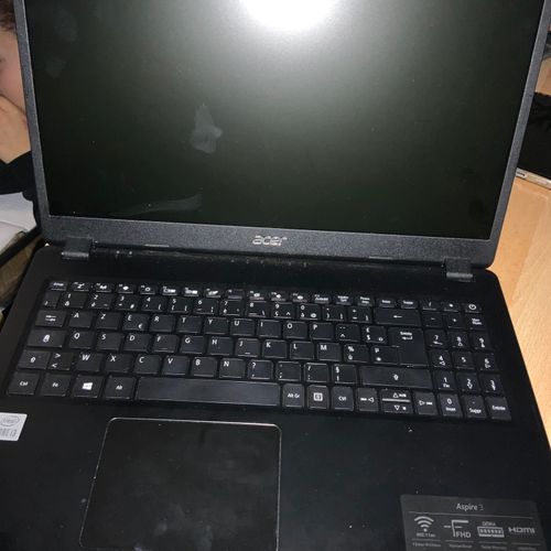 Null Laptop from ASUS
Model: N19C1
Wear and tear