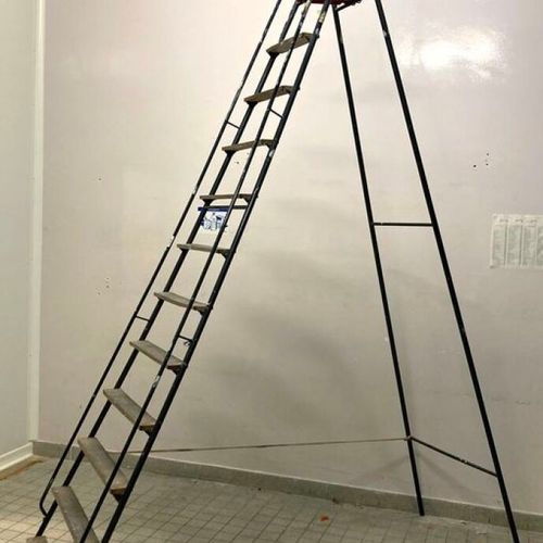 Null 12-STEP STEPLADDER IN BLACK LACQUERED STEEL AND WOOD. ACCIDENT. 320 X 85 X &hellip;