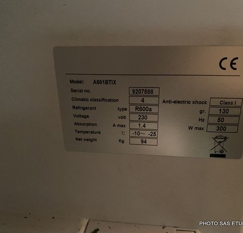 Mise à prix 300 € 1 Armoire réfrigérée négative Modèle A601BTX ouvrant à 1 porte&hellip;