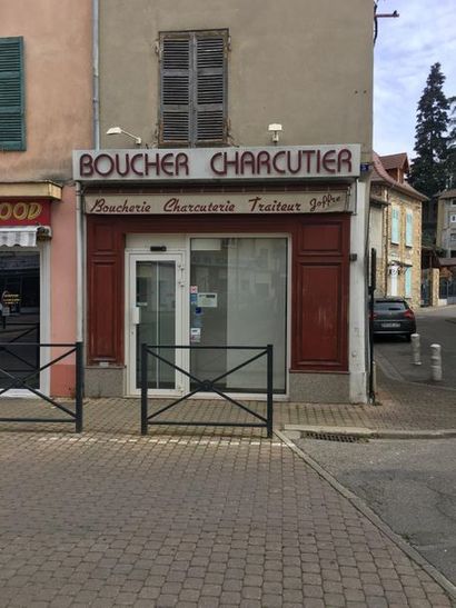 VENTE AUX ENCHERES PUBLIQUES D’UN FONDS DE COMMERCE DE BOUCHERIE – CHARCUTERIE – TRAITEUR – PLATS A EMPORTER LJ BOUCHERIE CHARCUTERIE TRAITEUR MARCHAL 3 PLACE DE LA NATION 38110 LA TOUR DU PIN 