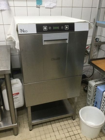 Un lave-vaisselle Colged Tech Neo