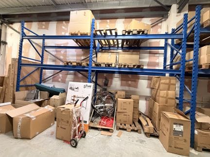 Un lot de rack professionnel 3 mètre linéaire, hauteur 3,80m