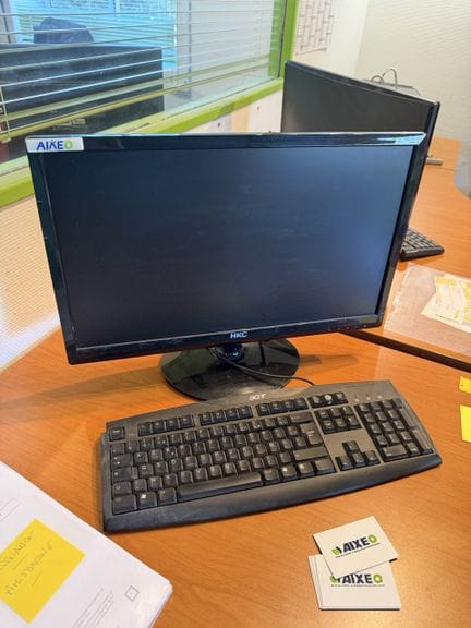 1 computer - CPU, flat-screen monitor, keyboard, and mouse ... | bids