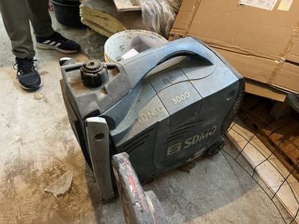 1 groupe électrogène portable SDMO