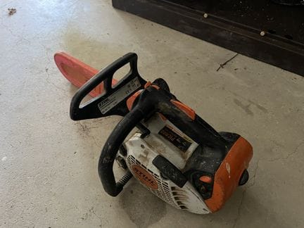 1 tronçonneuse thermique STIHL
