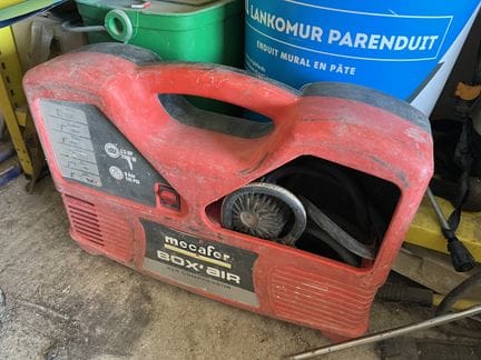 1 compresseur portable MECAFER