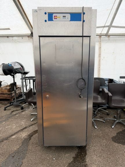 Chambre froide positive de marque ODIC, dim : 210 x 85 x 85cm