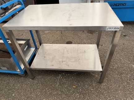 Table en inox 2 niveaux, dim : 85 x 100 x 60cm