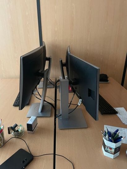 Spread over the floors:
30 HP monitors
17...
