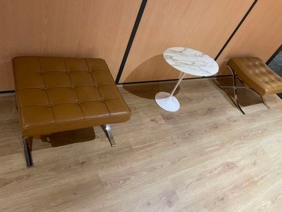 2 EAMES-style fawn leather stools
1 KNOLL-style...