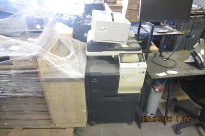 1 photocopieur Konica Minolta C3351