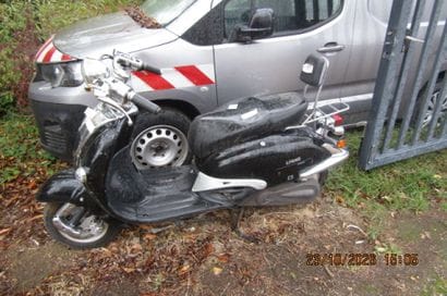1 scooter électrique LFANG 50 cc, avec certificat...