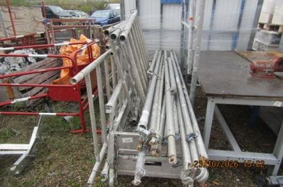 1 échafaudage roulant DUARIB, aluminium,...