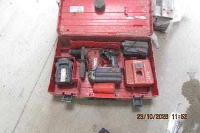 1 perforateur HILTI, modèle TE6A avec 3 batteries...