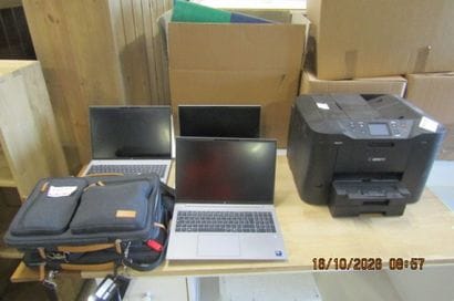 1 lot de 3 ordinateurs portables + 1 imprimante...