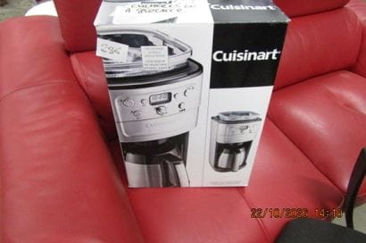 1 cafetière CUISINART.