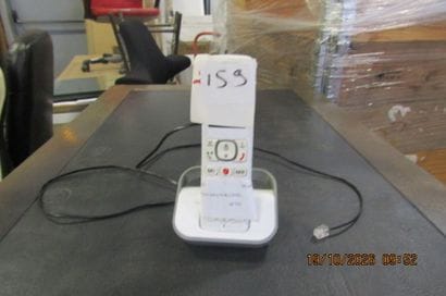 1 téléphone sans fil ALCATEL.