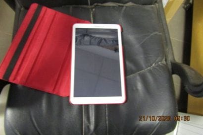 1 tablette Samsung SMT 580 sans chargeur