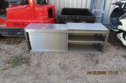 1 meuble de rangement inox à 2 portes co...