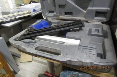 1 cloueur pneumatique DUO FAST DAFN 6480
